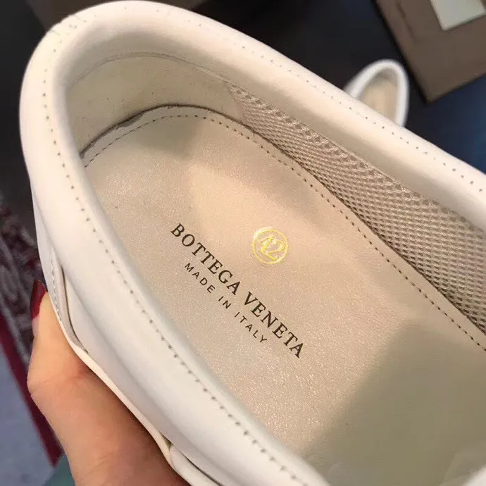 Men's men's shoes 💰420 [New style] 🎍🎍⚠️BOTTEGA VENETA) BV fashionable and casual classic, classic on sale ⬆️⬆️! (High quality) only better than genuine products from counters! Top handcrafted woven decoration [strong]💯💯 Breathable mesh lining plus mixed sheepskin and original latex feet! Genuine rubber anti-slip outsole! ! Super comfortable! Welcome to compare the authentic products at the counter! 38 to 44 (45 can be customized
